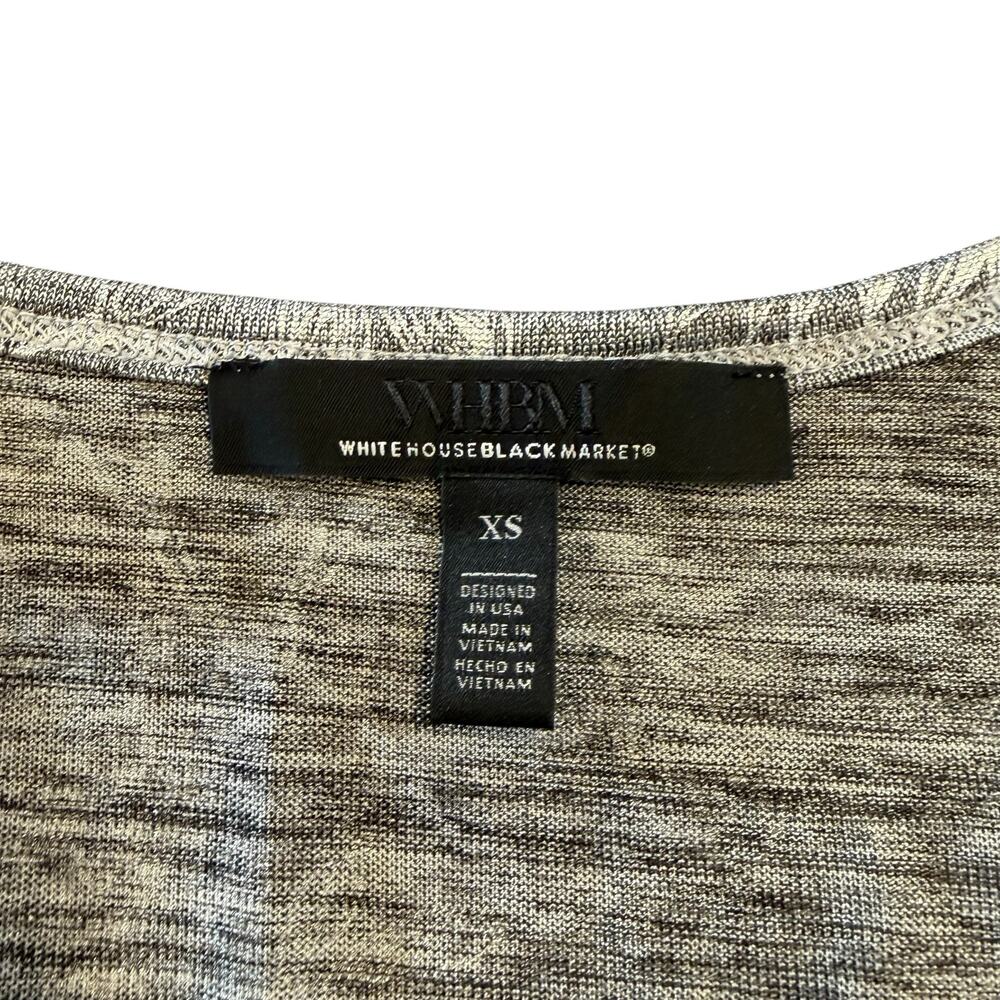 White house Black Market silver ruffle floral v-neck tee, Size XS - Picture 5 of 7